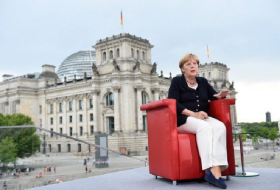 Merkel räumt Gefahren für Sparer durch EZB-Politik ein